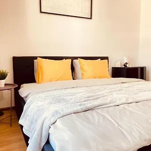 Spacious,stylish And Comfortable 2 With Million Dollar View Warszawa
